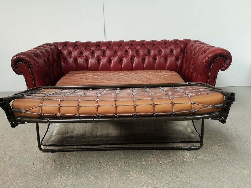 Sofa chesterfield convertible red leather