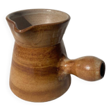 Small stoneware pitcher / saucier