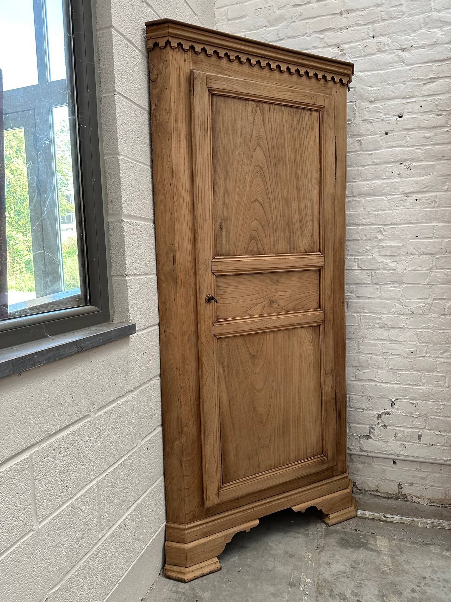 Late 19th century corner in solid elm