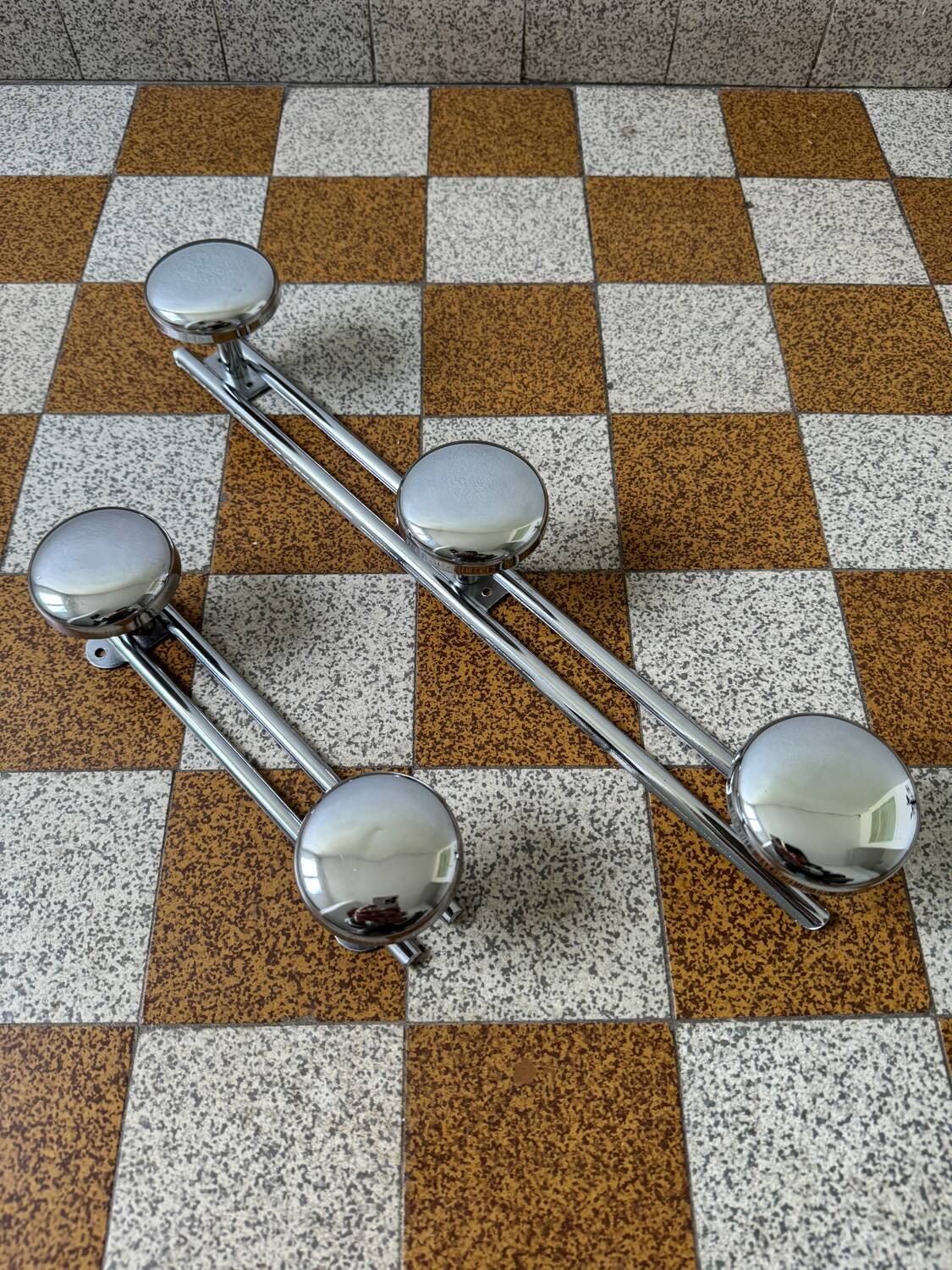 70s chrome metal coat rack (X2)