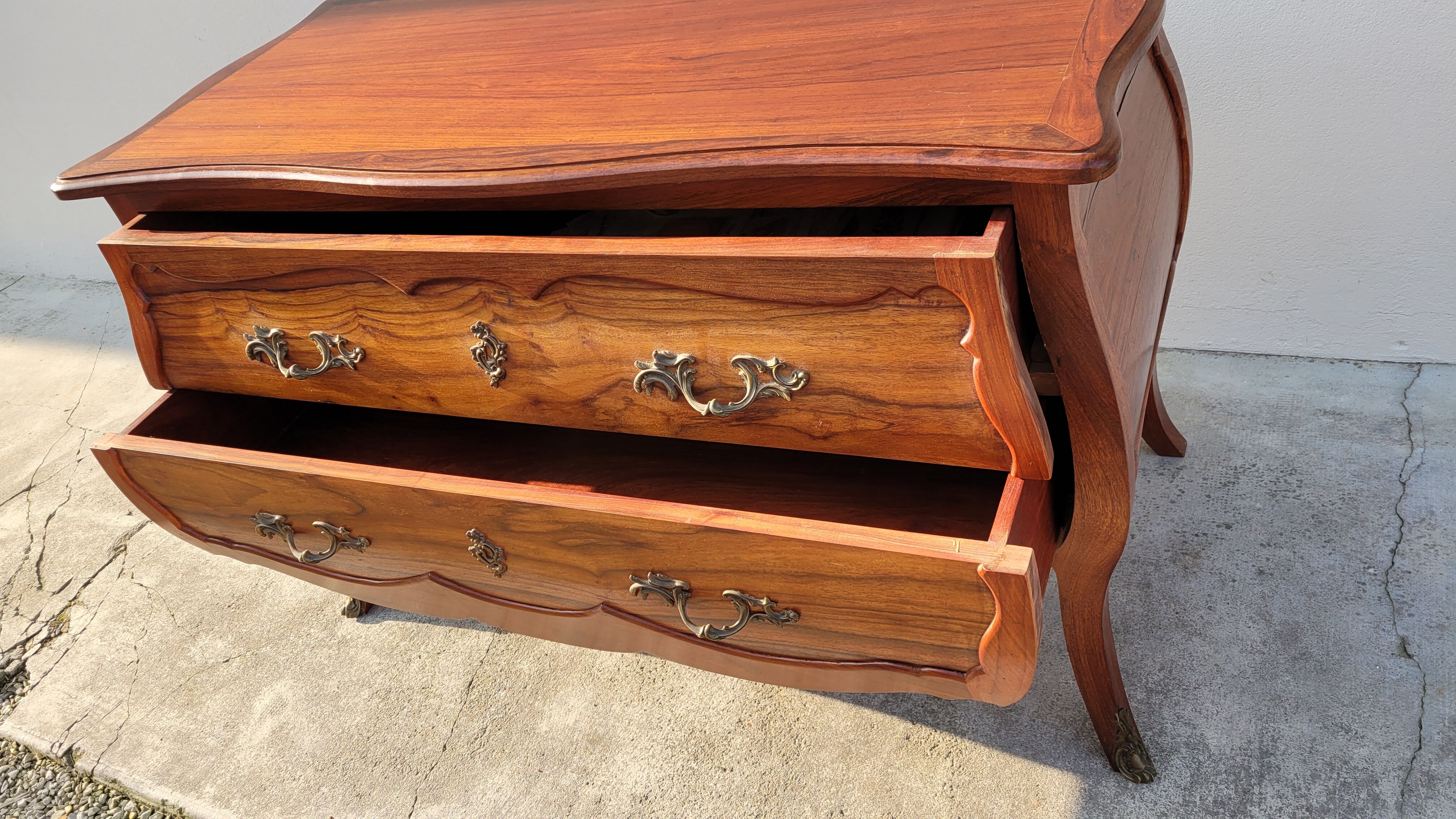 Curved Louis XV style commode in mahogany.