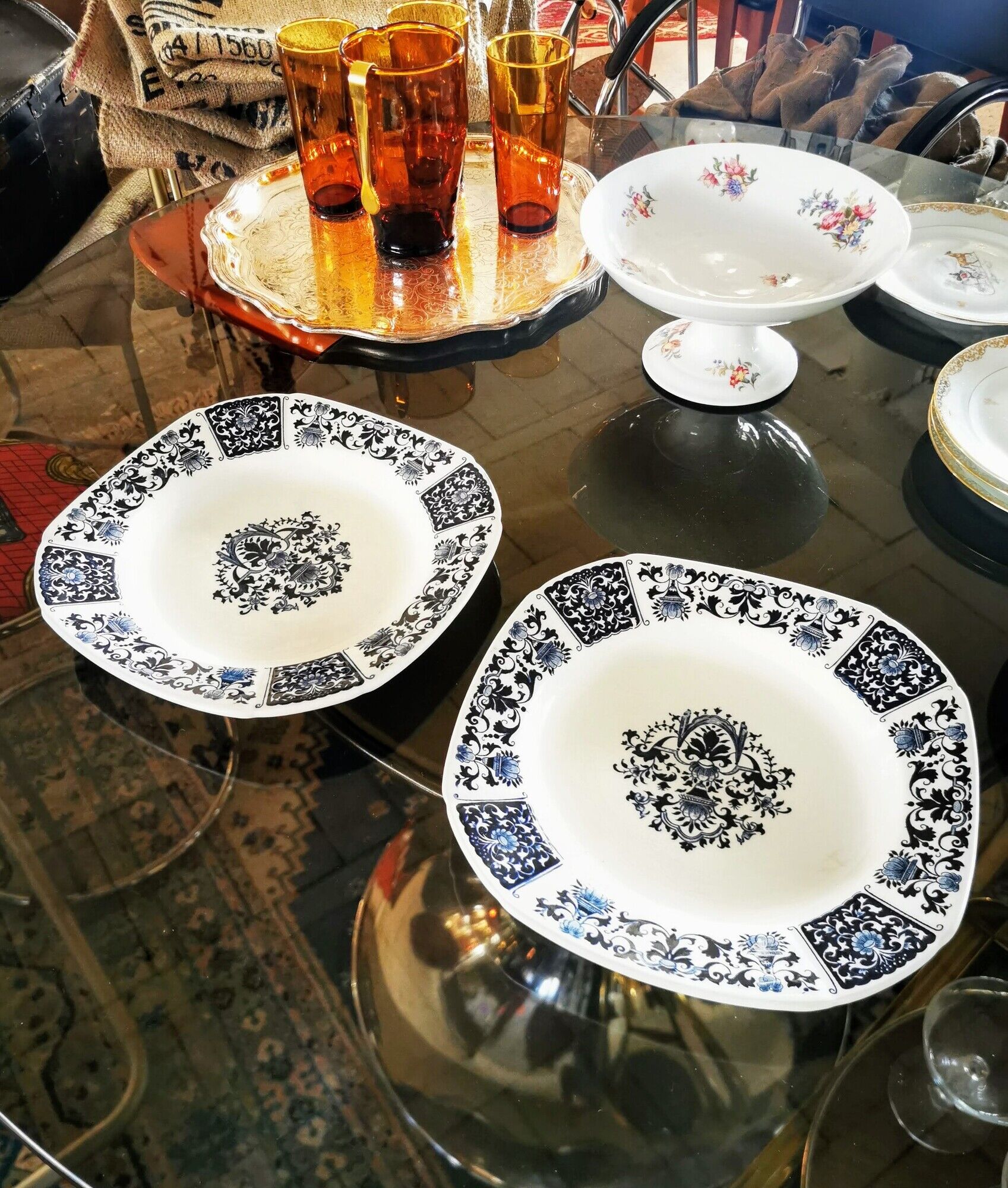 Pair of hollow plates in clay of Gien "Blue Square