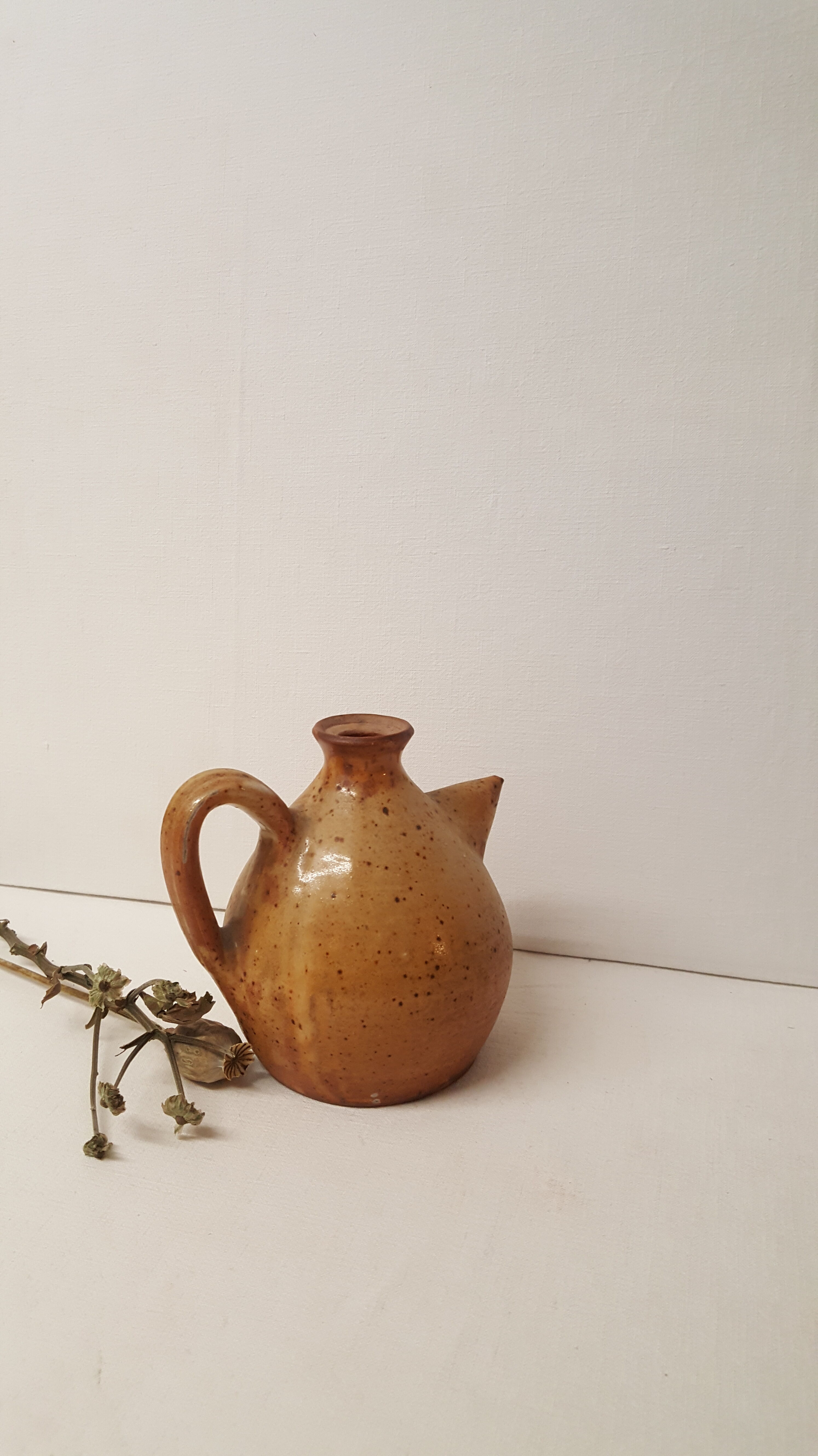 Sandstone beaked pitcher