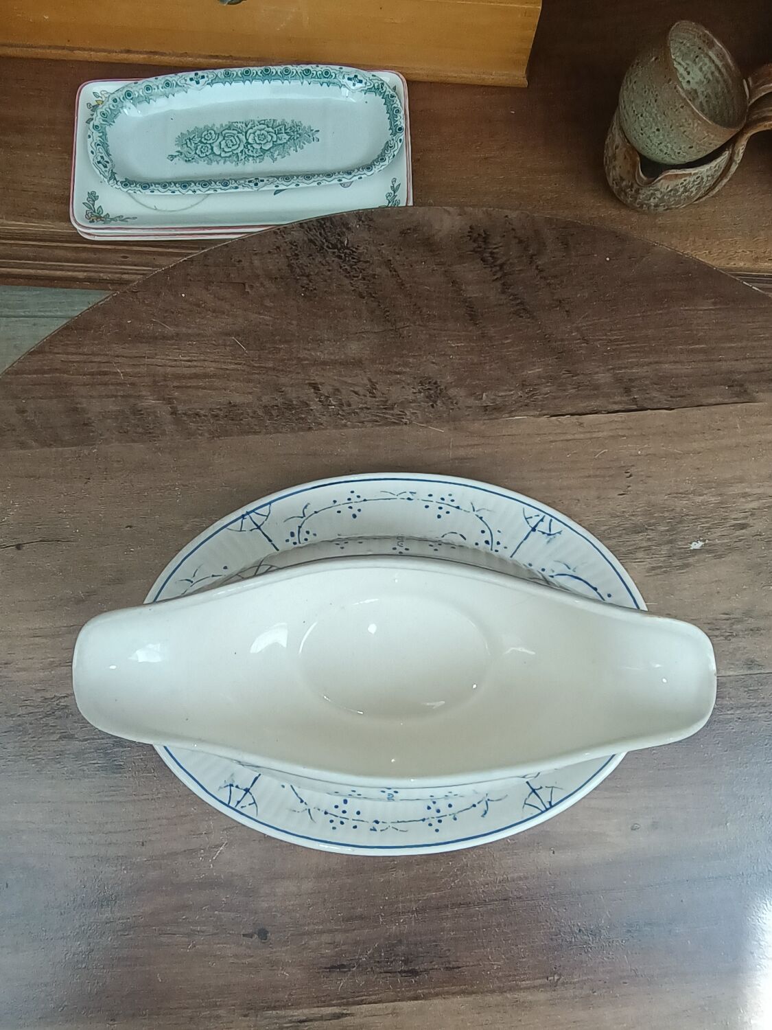 Gravy boat Boch and brothers la Louvière
