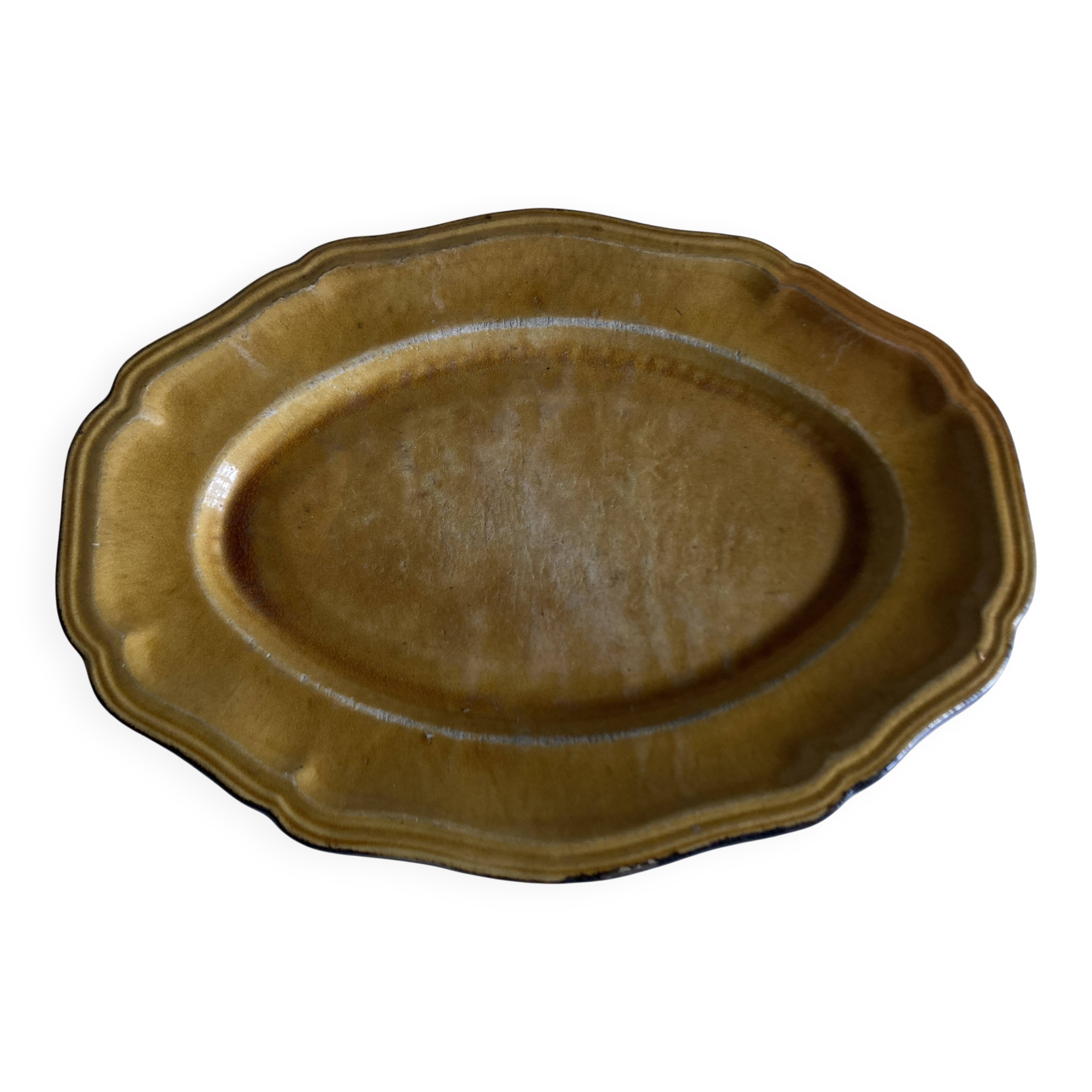 Glazed earthenware country dish with fluting, Provence 1950.