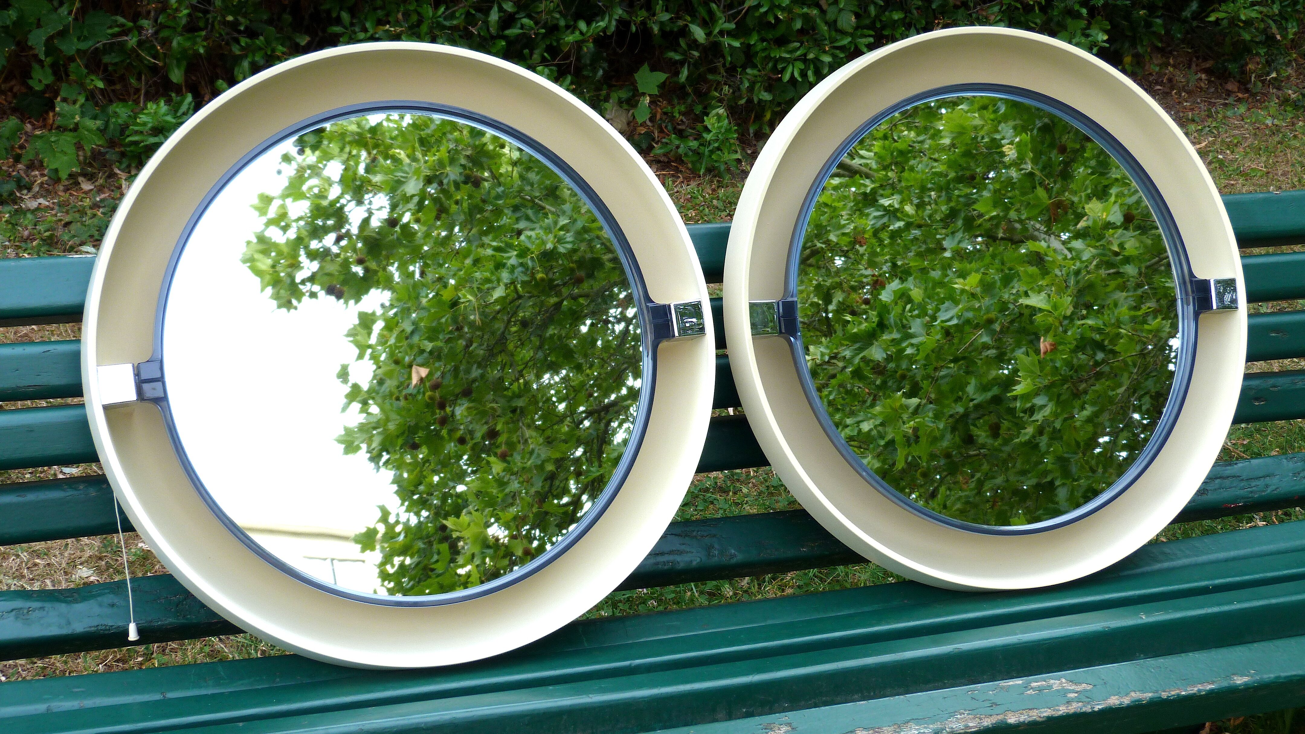 Miroir pivotant et rétro éclairé Allibert
