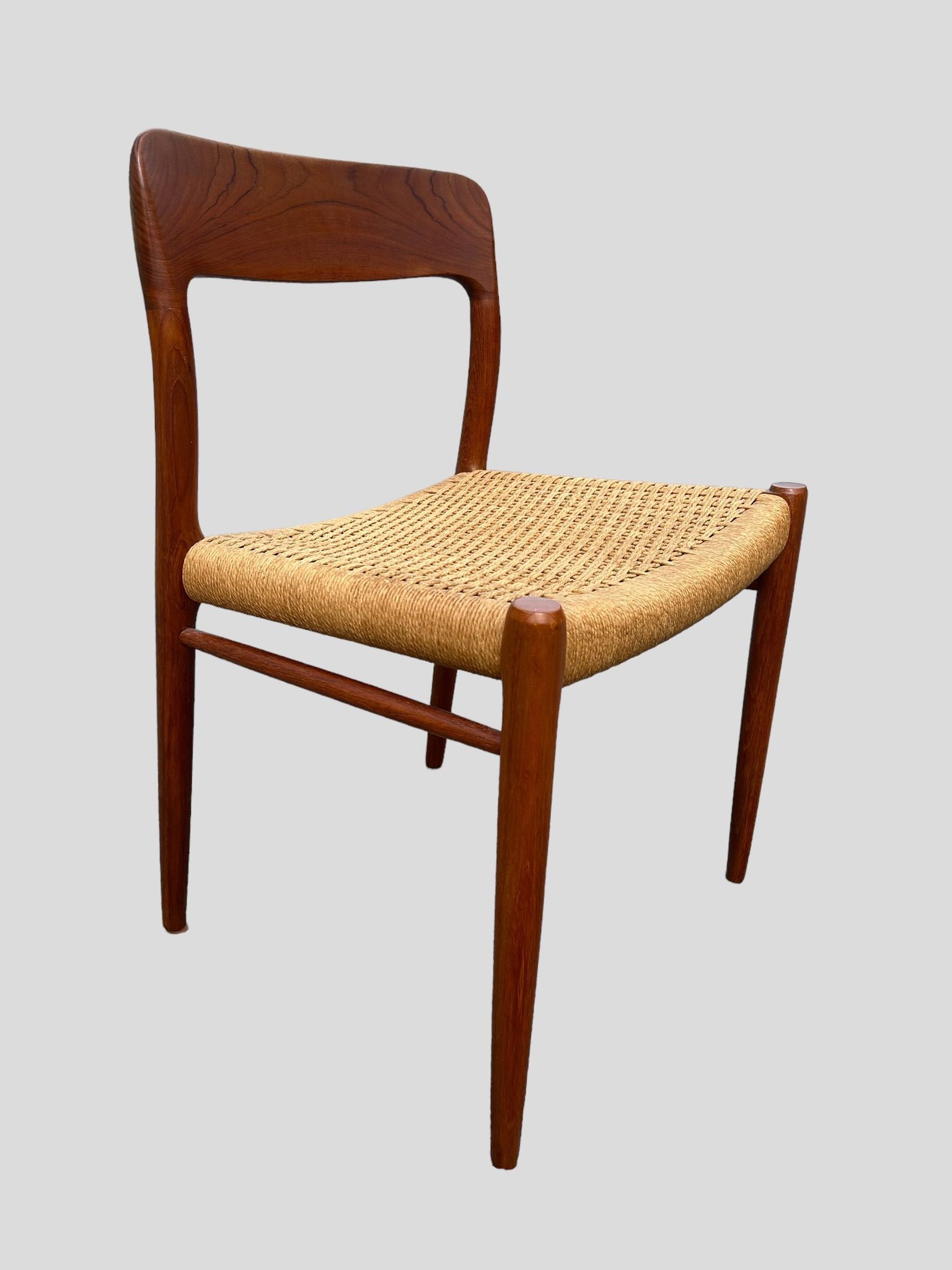 6 Niels Otto Moller chairs model 75