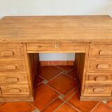 Bureau de maître d'école américain