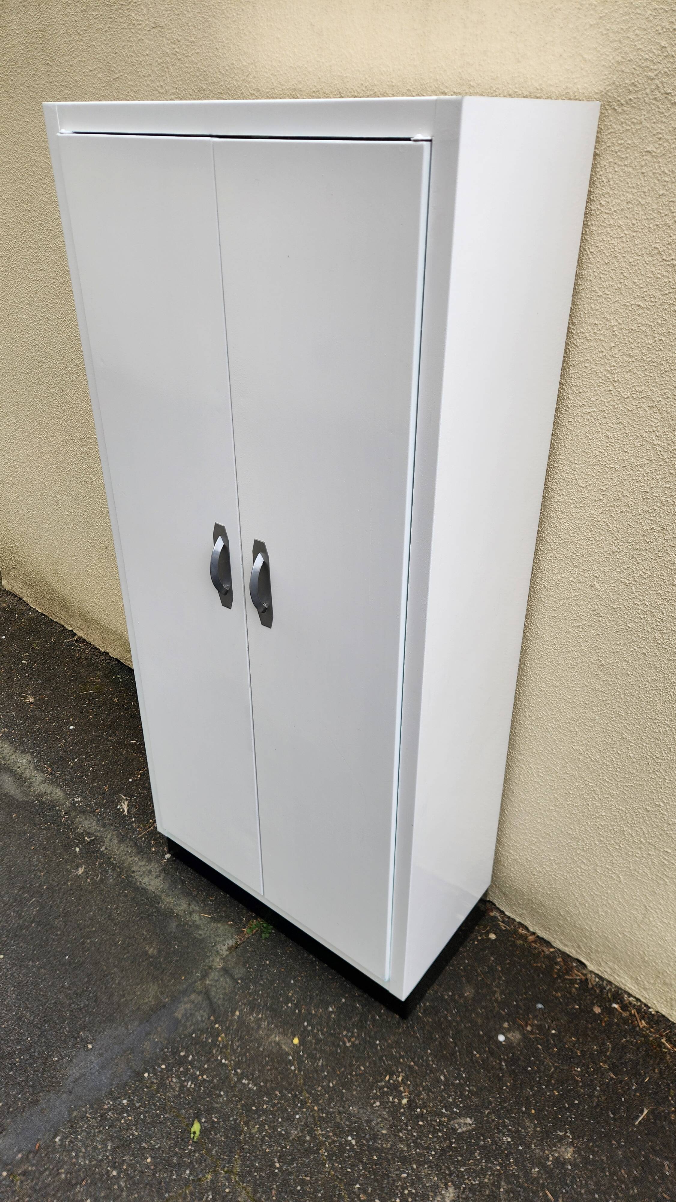 Vintage industrial metal wardrobe 1960-1970