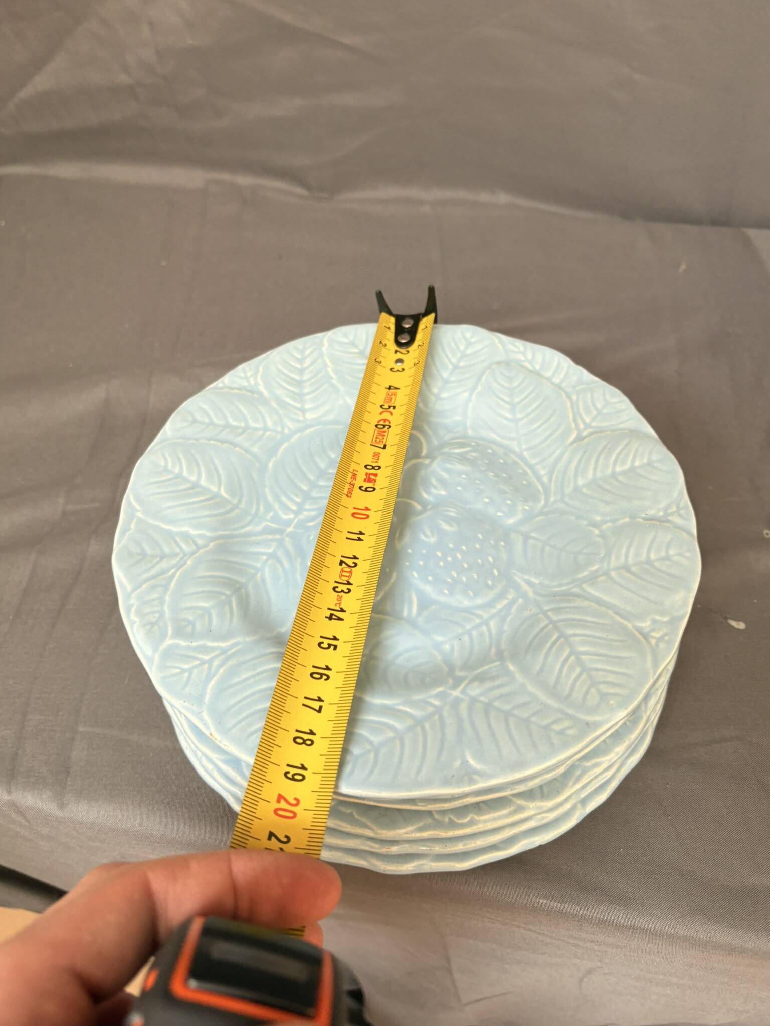 Ceramic Dessert Plate Barbotines Crazed Strawberries Sarreguemines