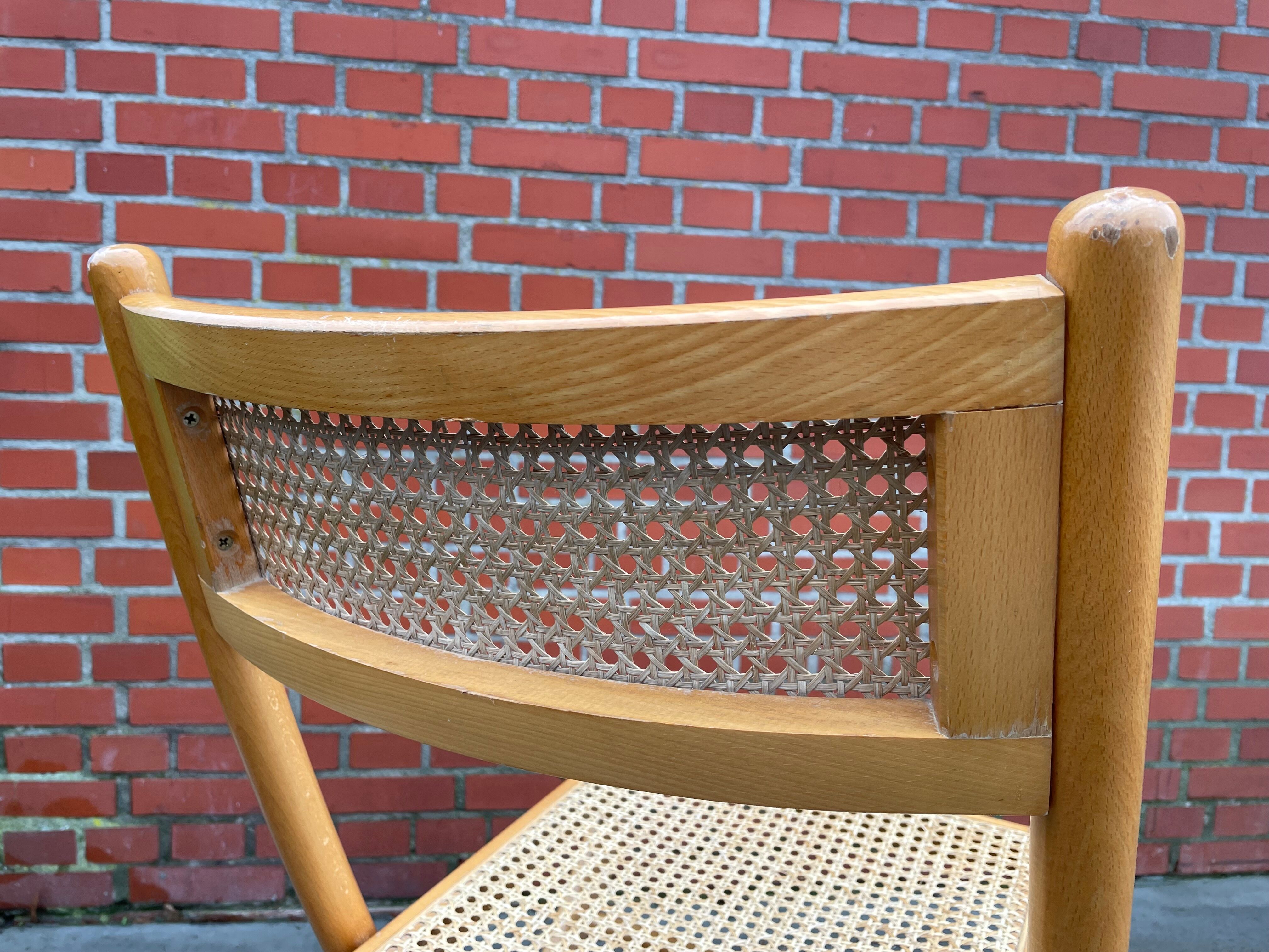 Vintage cesca style wooden folding chair design