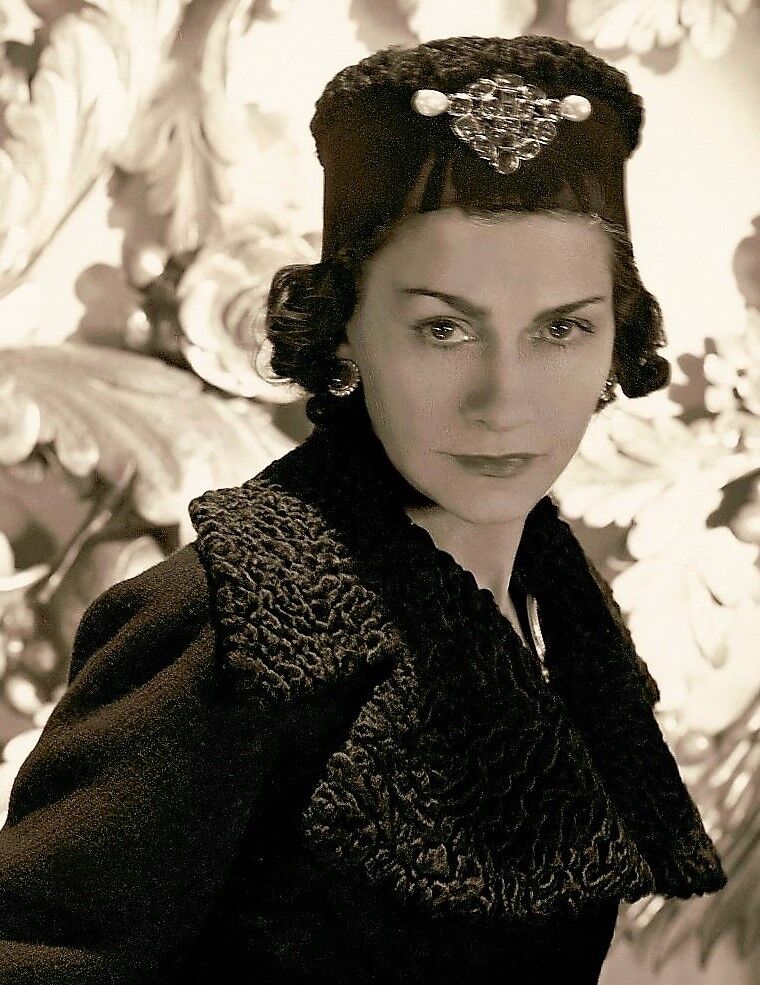 Photography, "Coco Chanel", Paris, 1937 / 15 x 15 cm / sepia