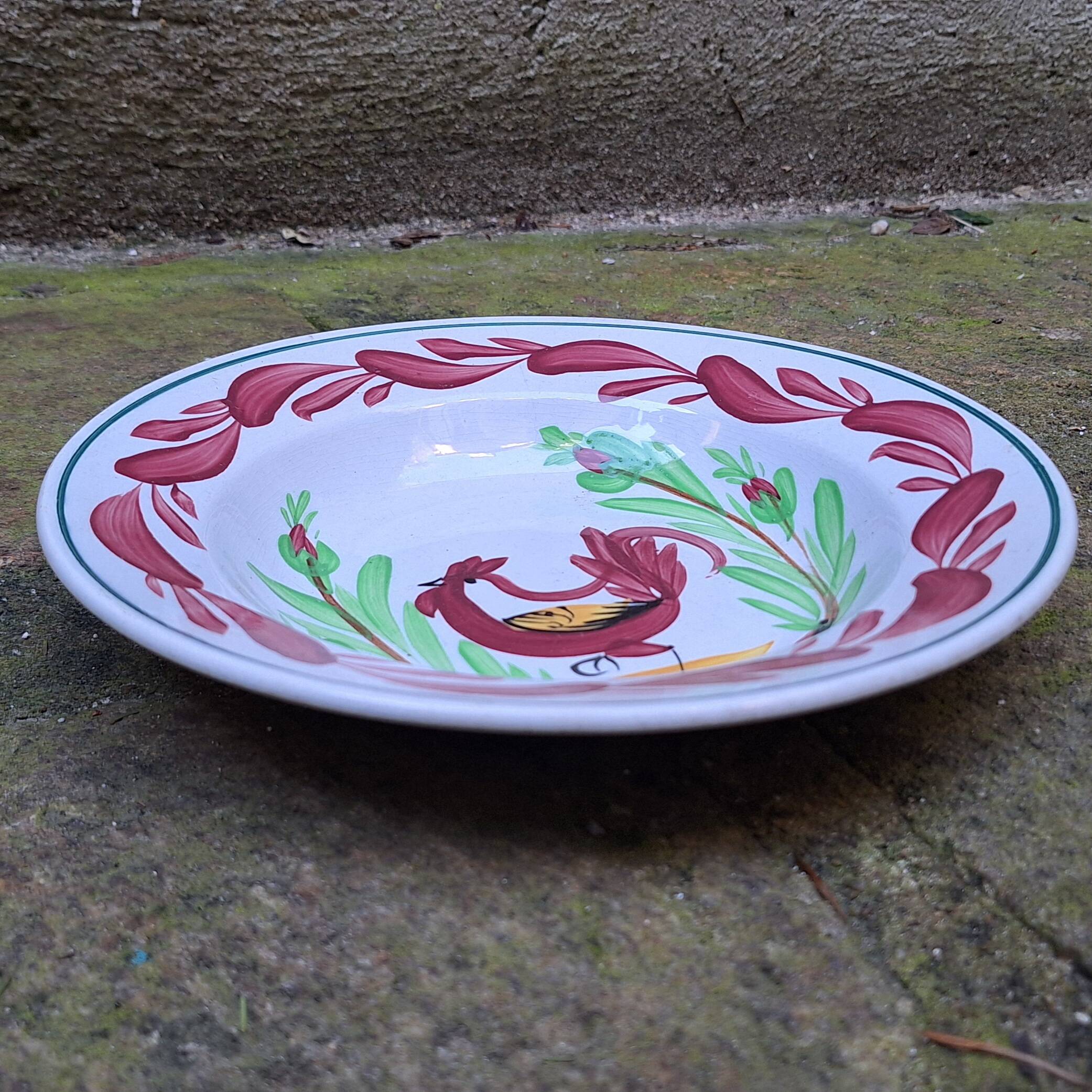 Hollow plate Terre de Fer model with rooster Choisy le Roi