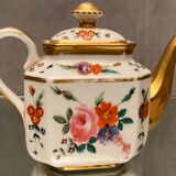 Selfish porcelain teapot Old Paris floral decoration polychrome and gold nineteenth