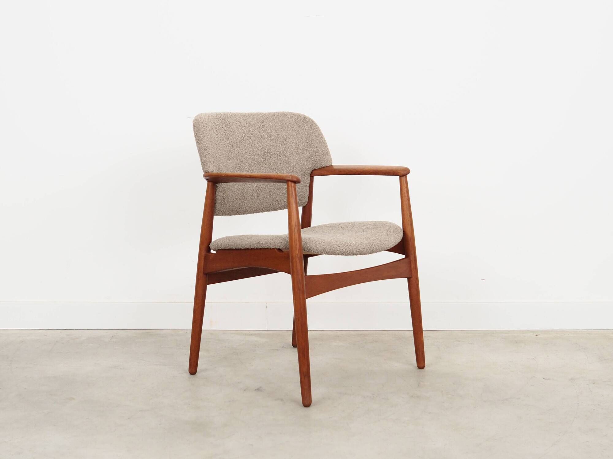 Oak armchair, designer: Ejner Larsen & Aksel Bender Madsen for Fritz Hansen