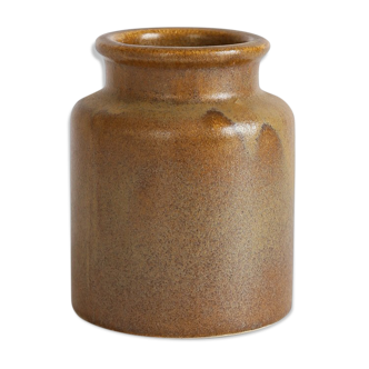 Sandstone pot
