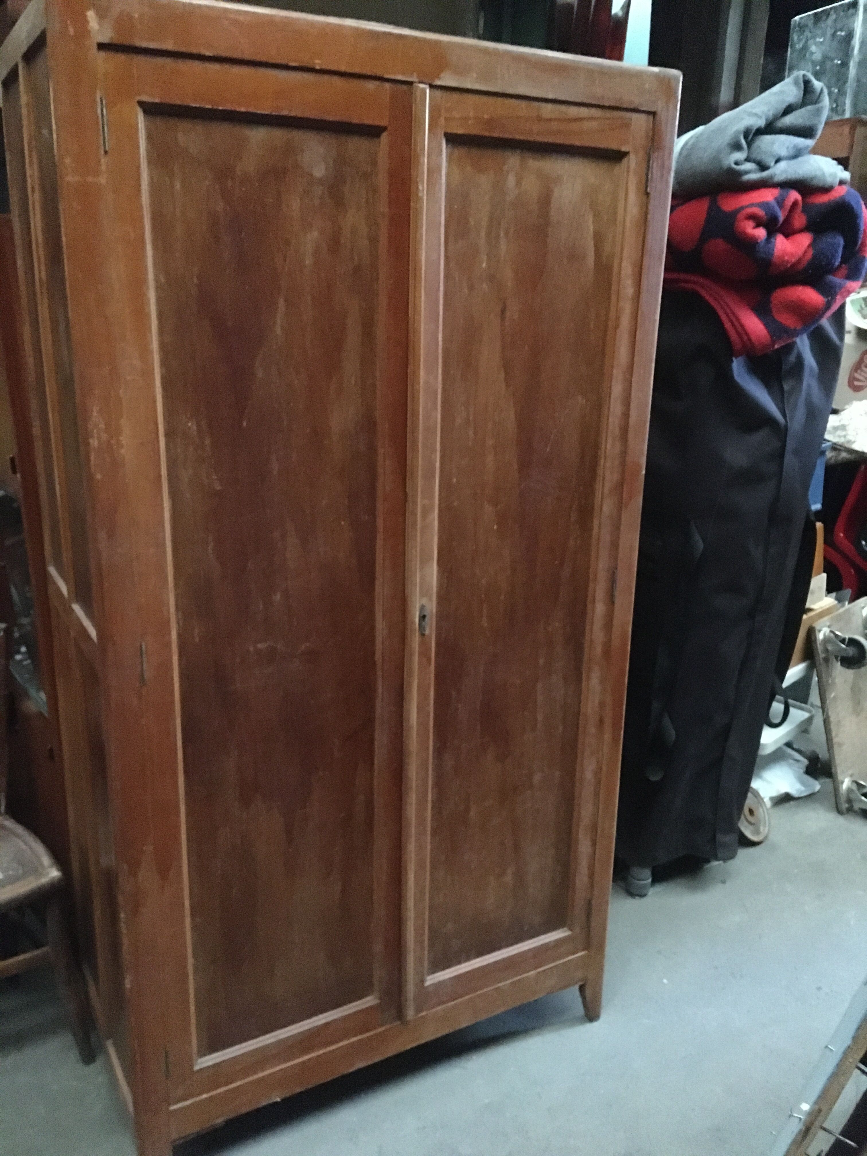 Former Parisian wooden closet cabinet (pitchpin)