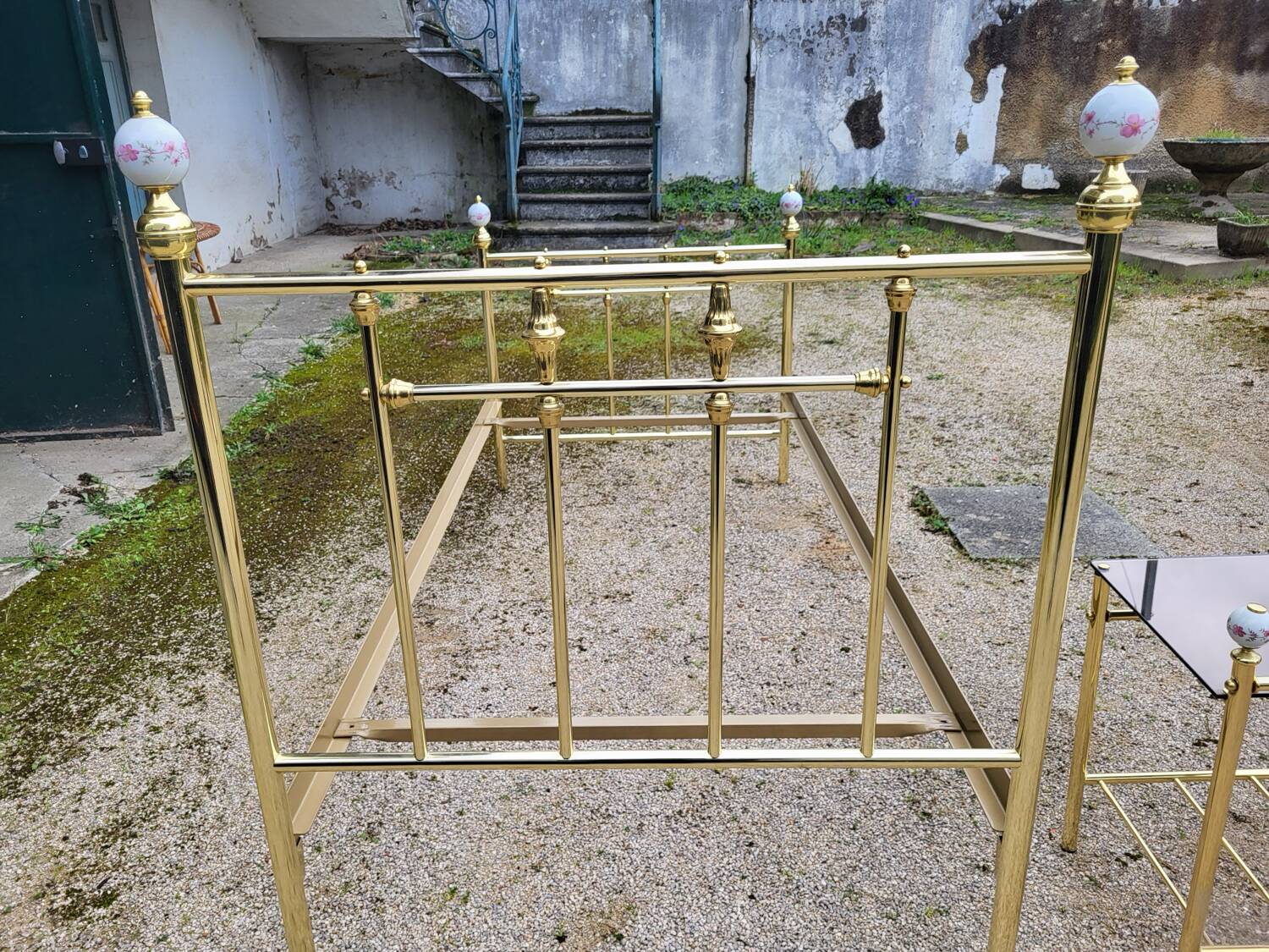 Vintage single bed and nightstand in gilded brass