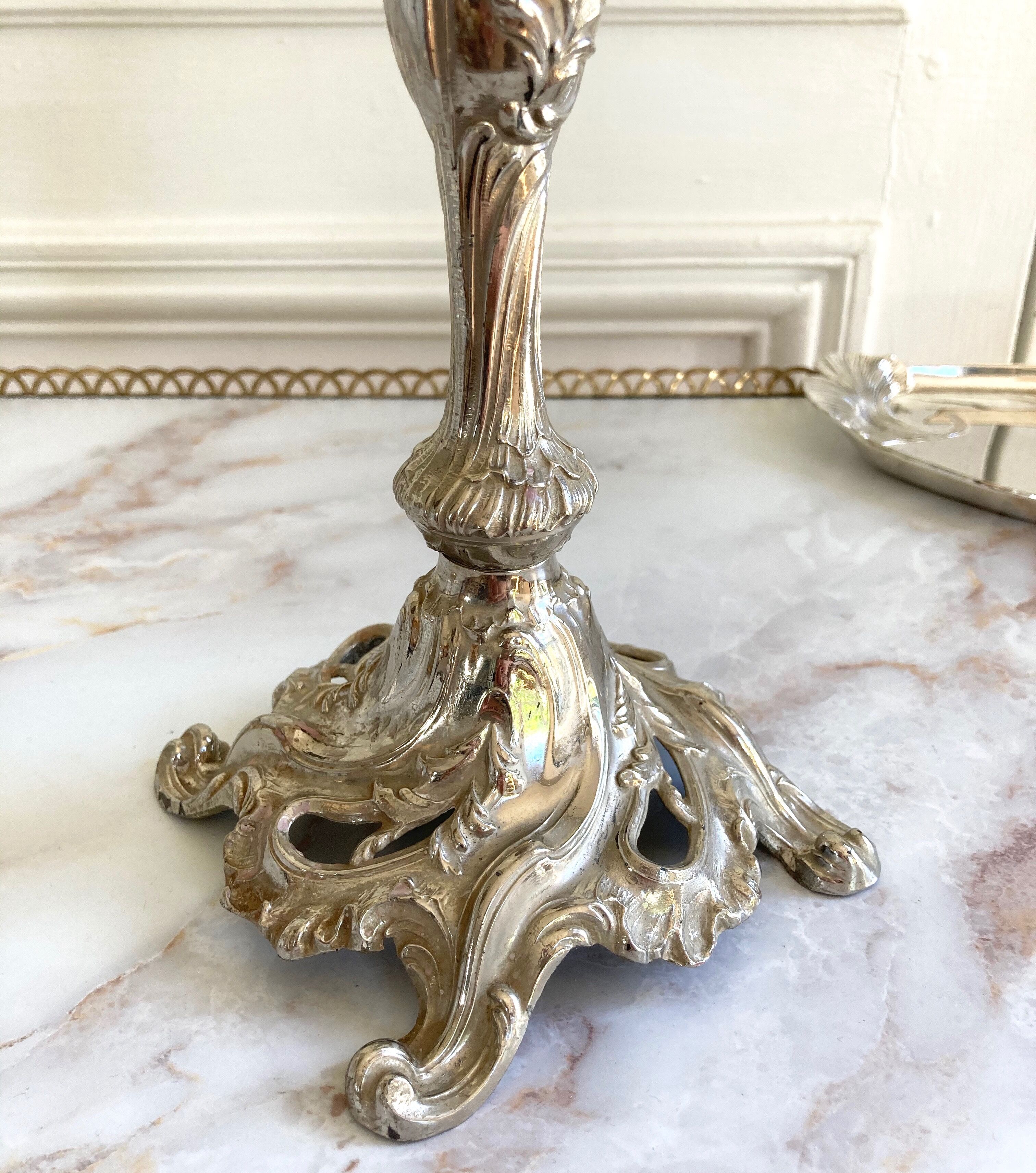 Candlestick candlestick rocker