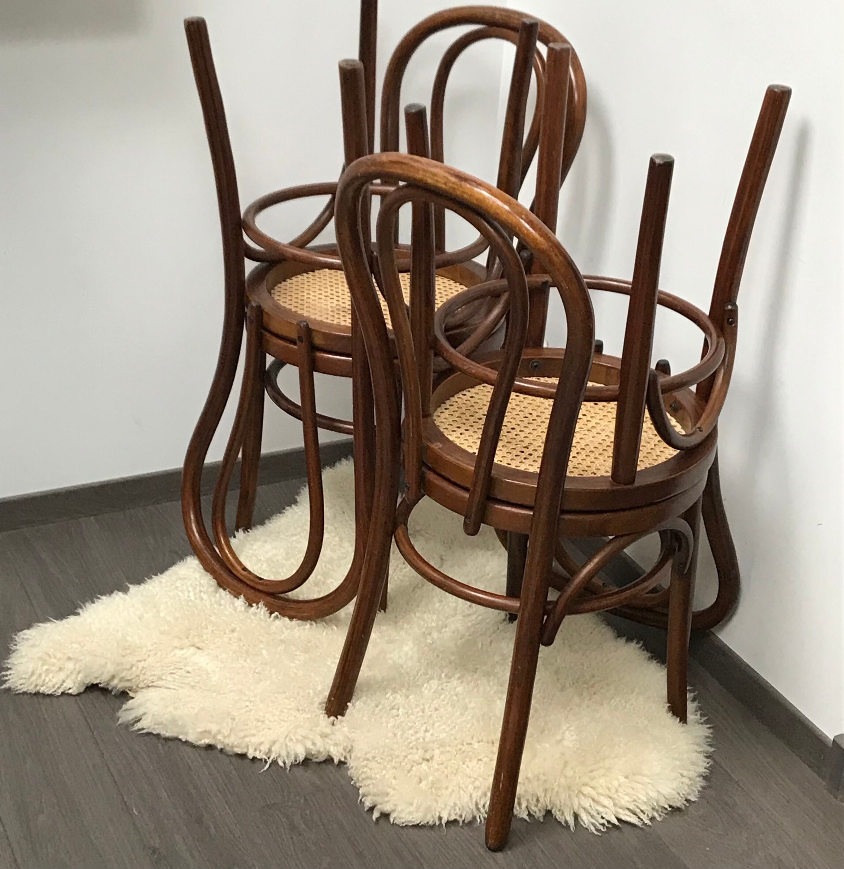 Lot of 4 bistro chairs