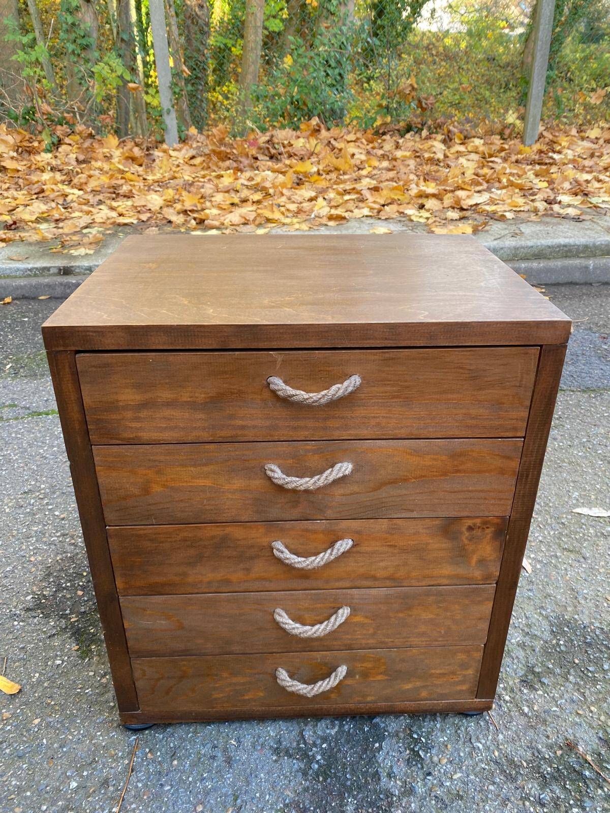 Scandinavian 5-drawer chest in solid pine with rope