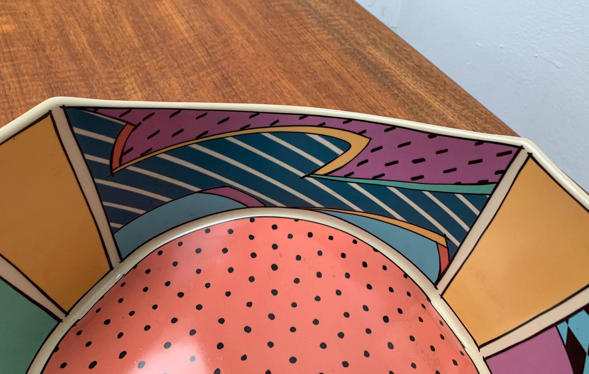 Set of 5 Bowls from the Flash One Postmodern Series by Dorothy Hafner for Rosenthal, 1980s.