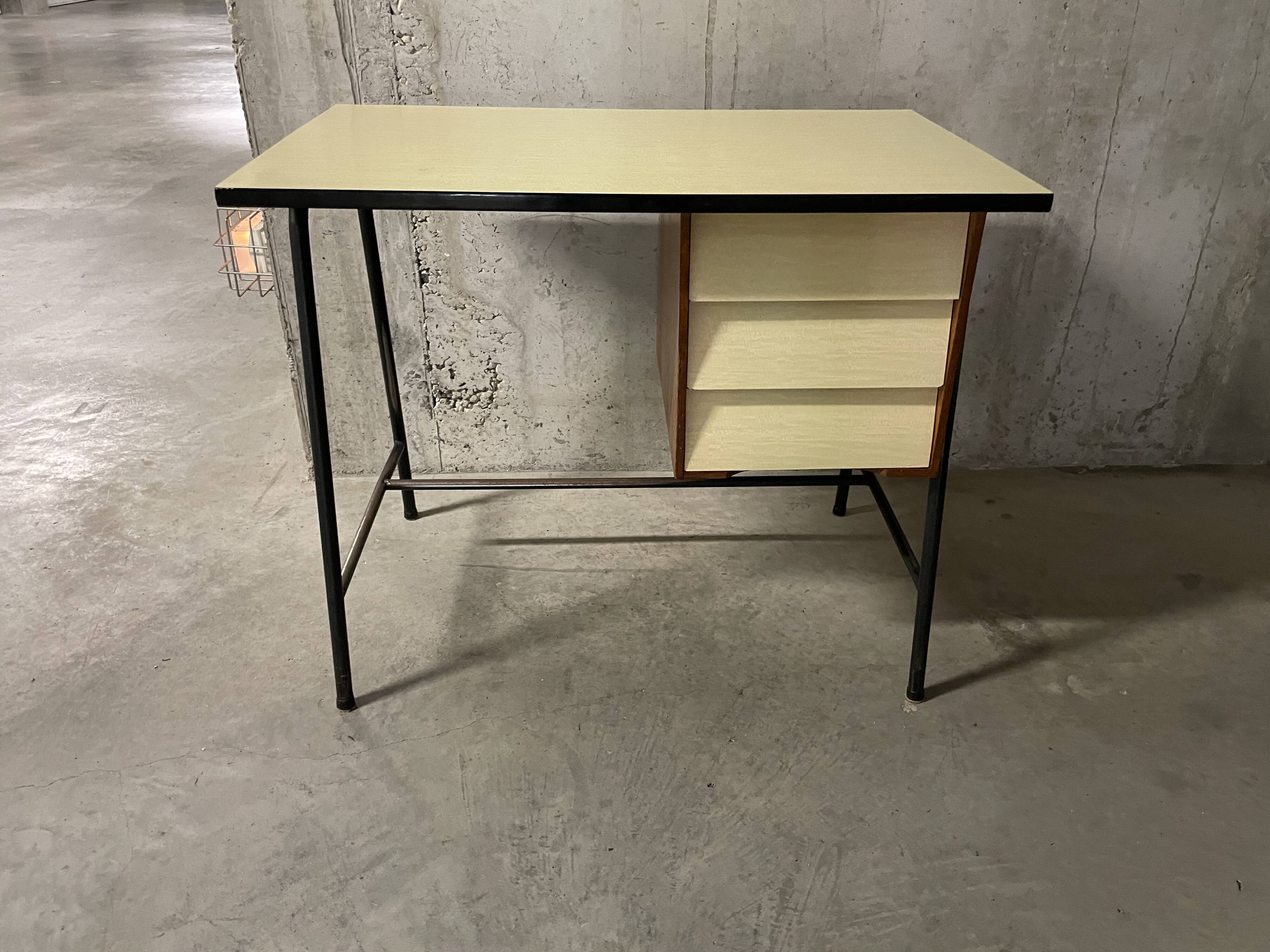 Pierre Guariche Office