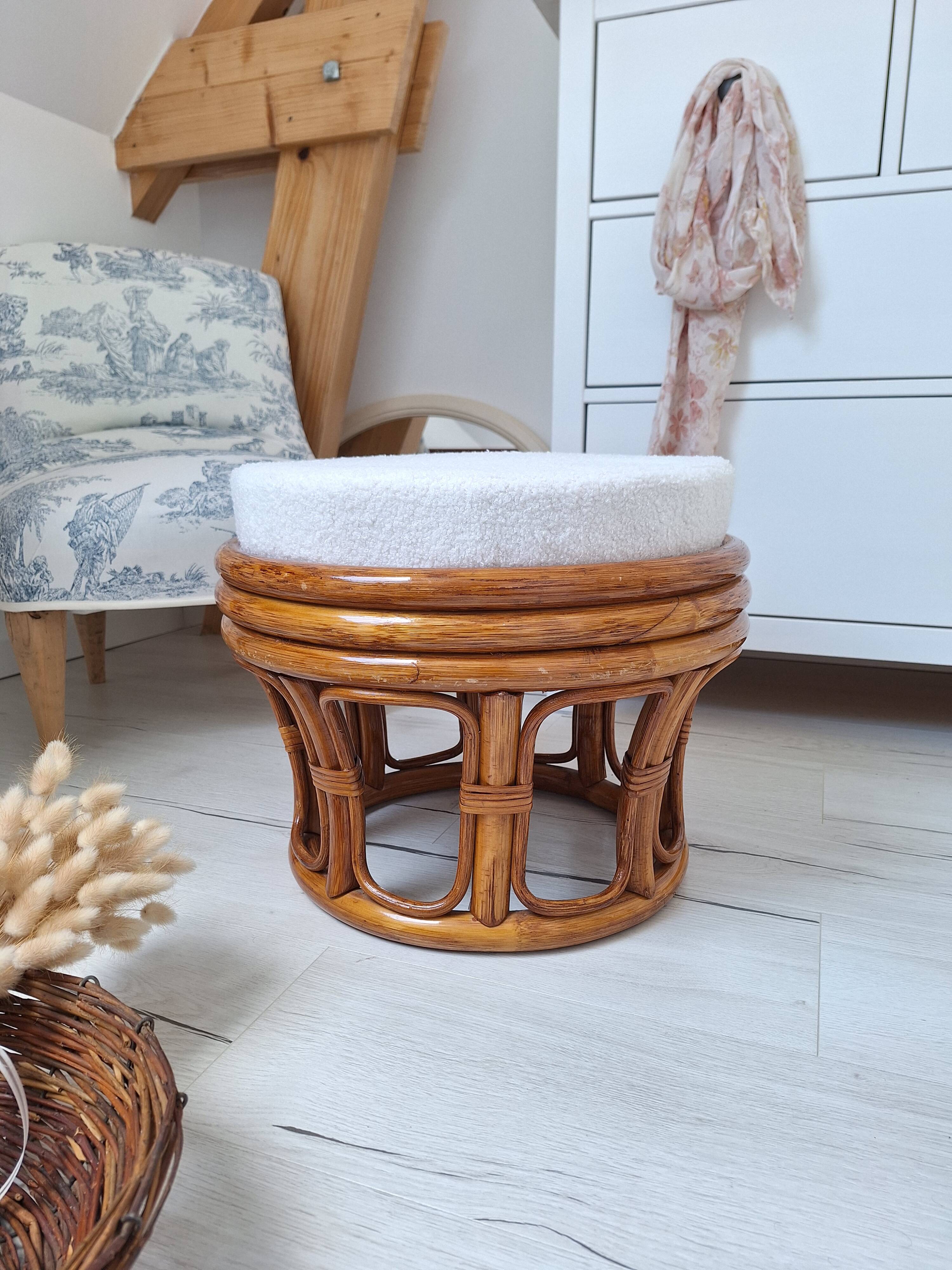 Rattan and bouclé fabric pouf