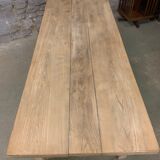 Old farm table 19th in raw solid elm