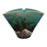 Vase evantail en raku turquoise