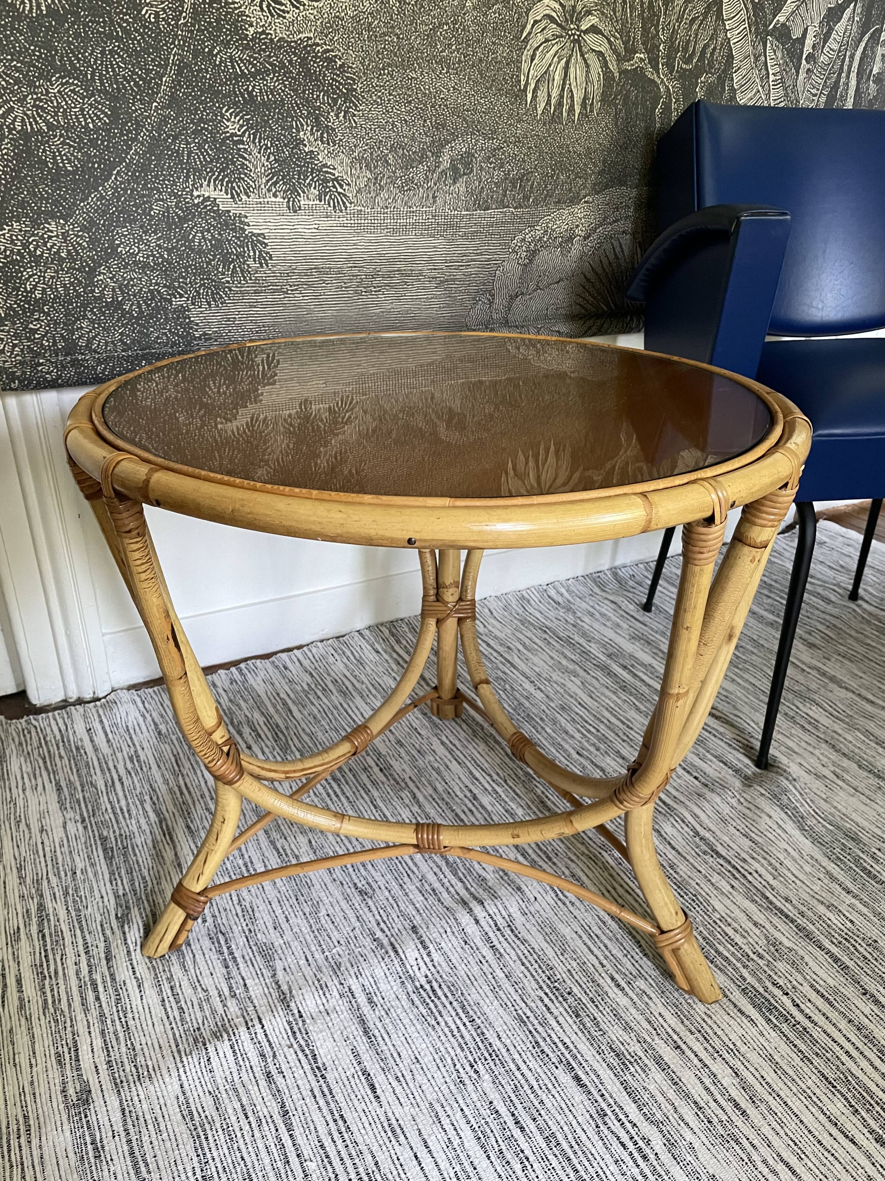 Table basse en rotin