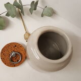 Sandstone pot with lid