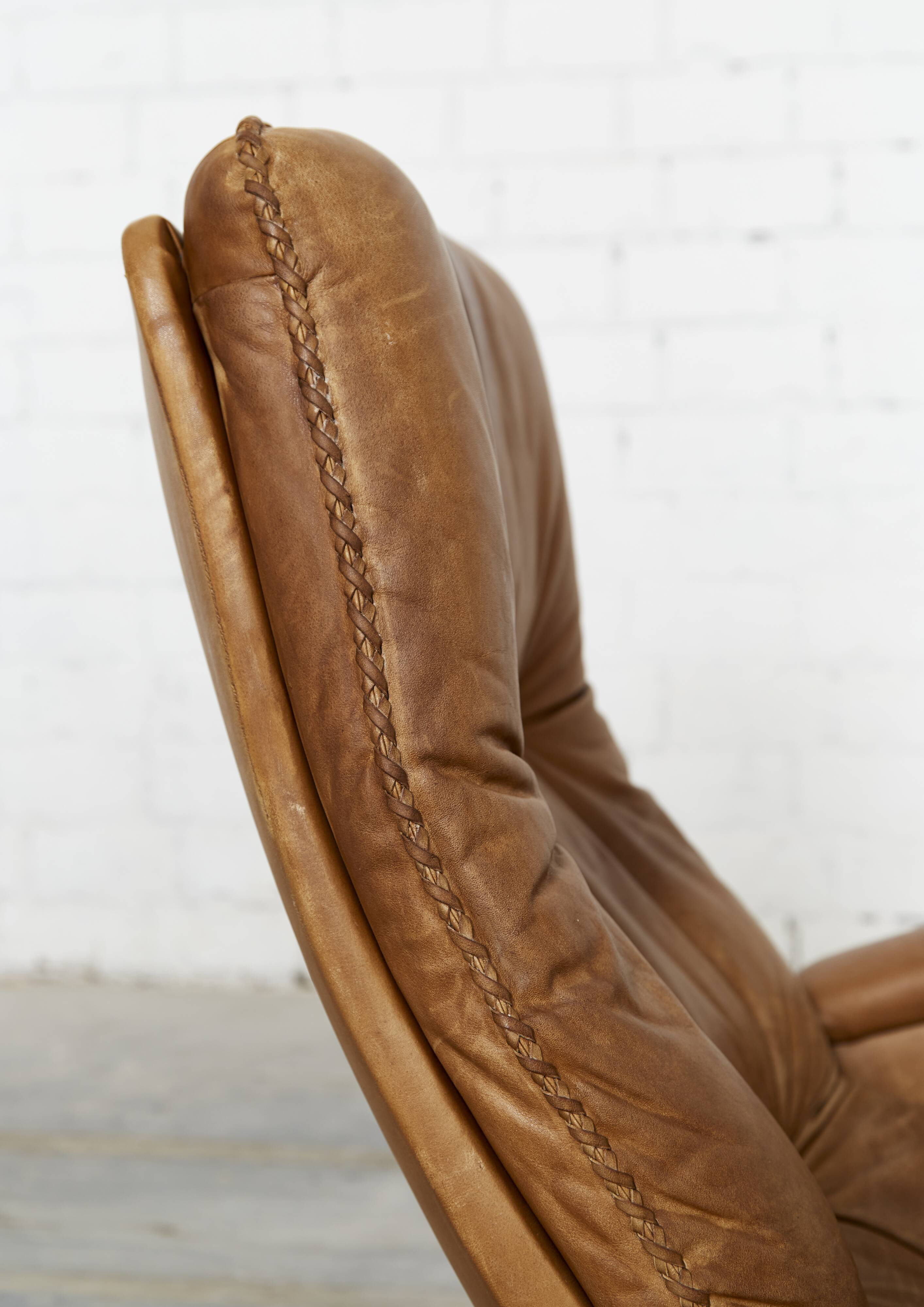 S231 James Bond Swivel Armchair from de Sede, 1960s
