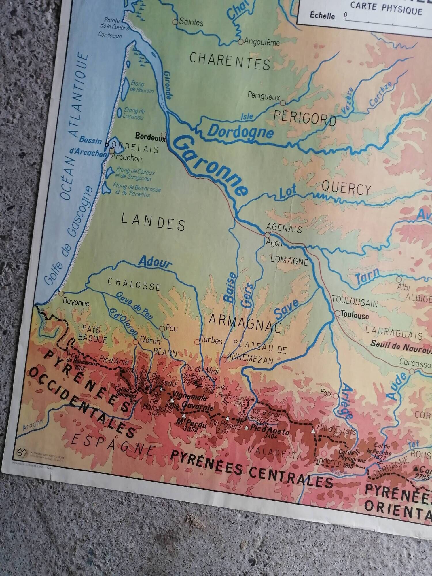 MDI school poster - Pyrenees, Aquitaine basin, Alps and Jura.