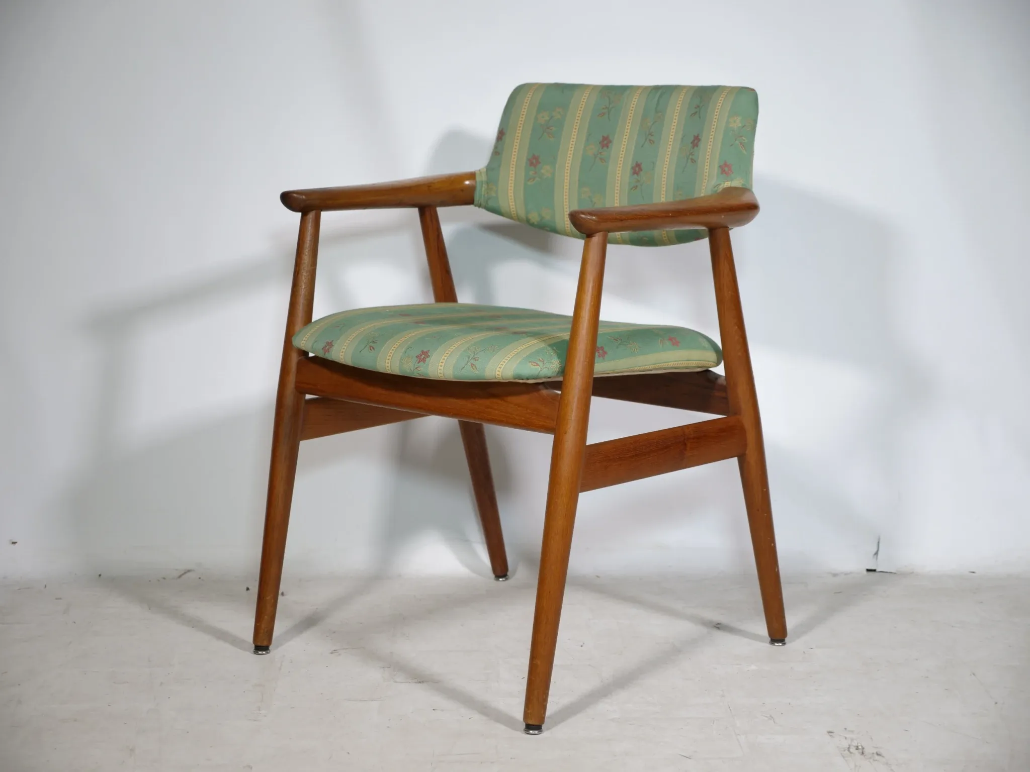 Fauteuil des années 60 en teck par Erik Kirkegaard pour Glostrup.