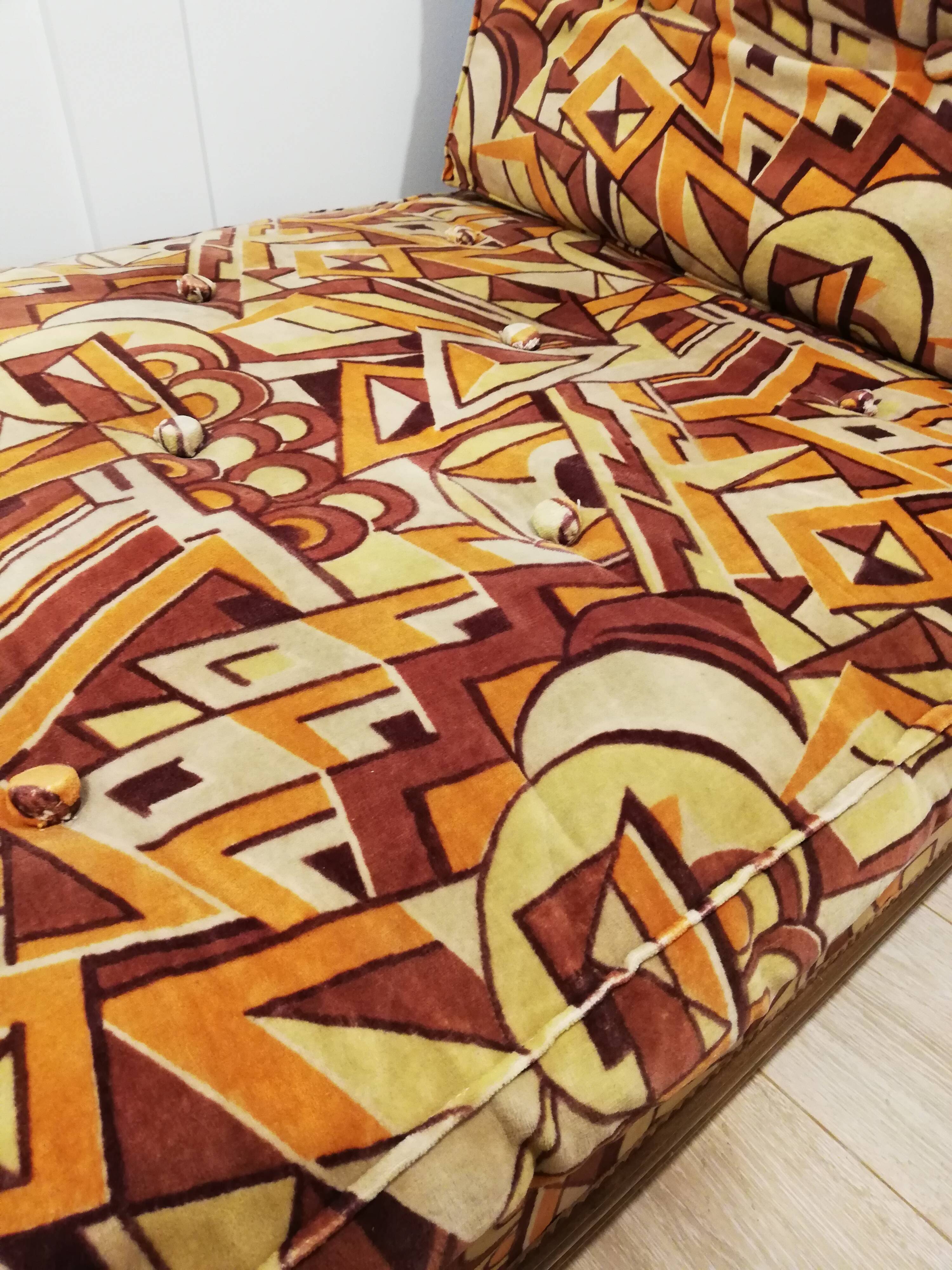 Bed or daybed bench 1920