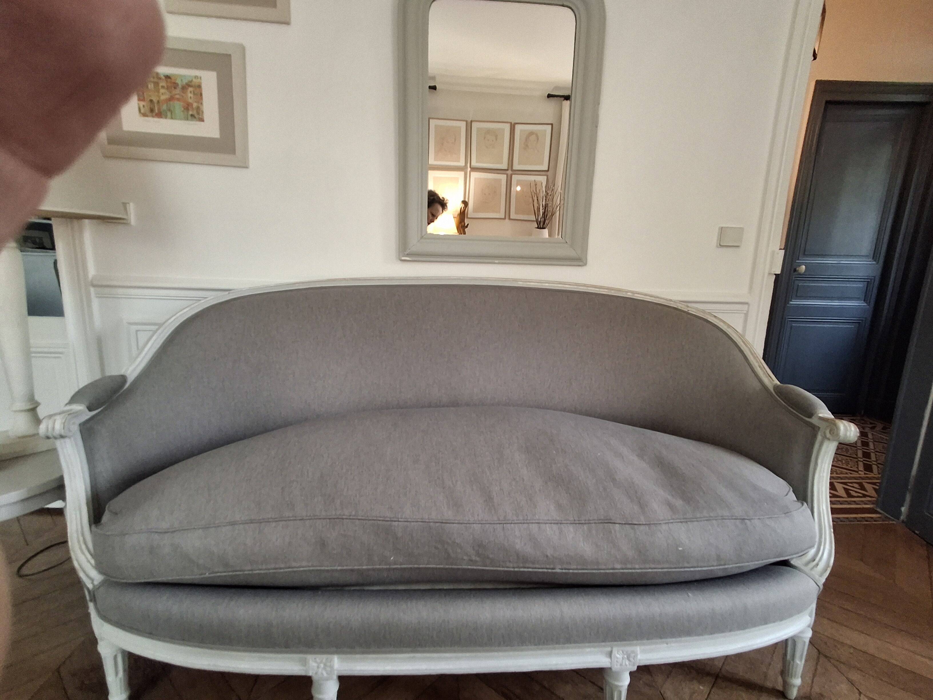 Louis XVI canapé fully restored