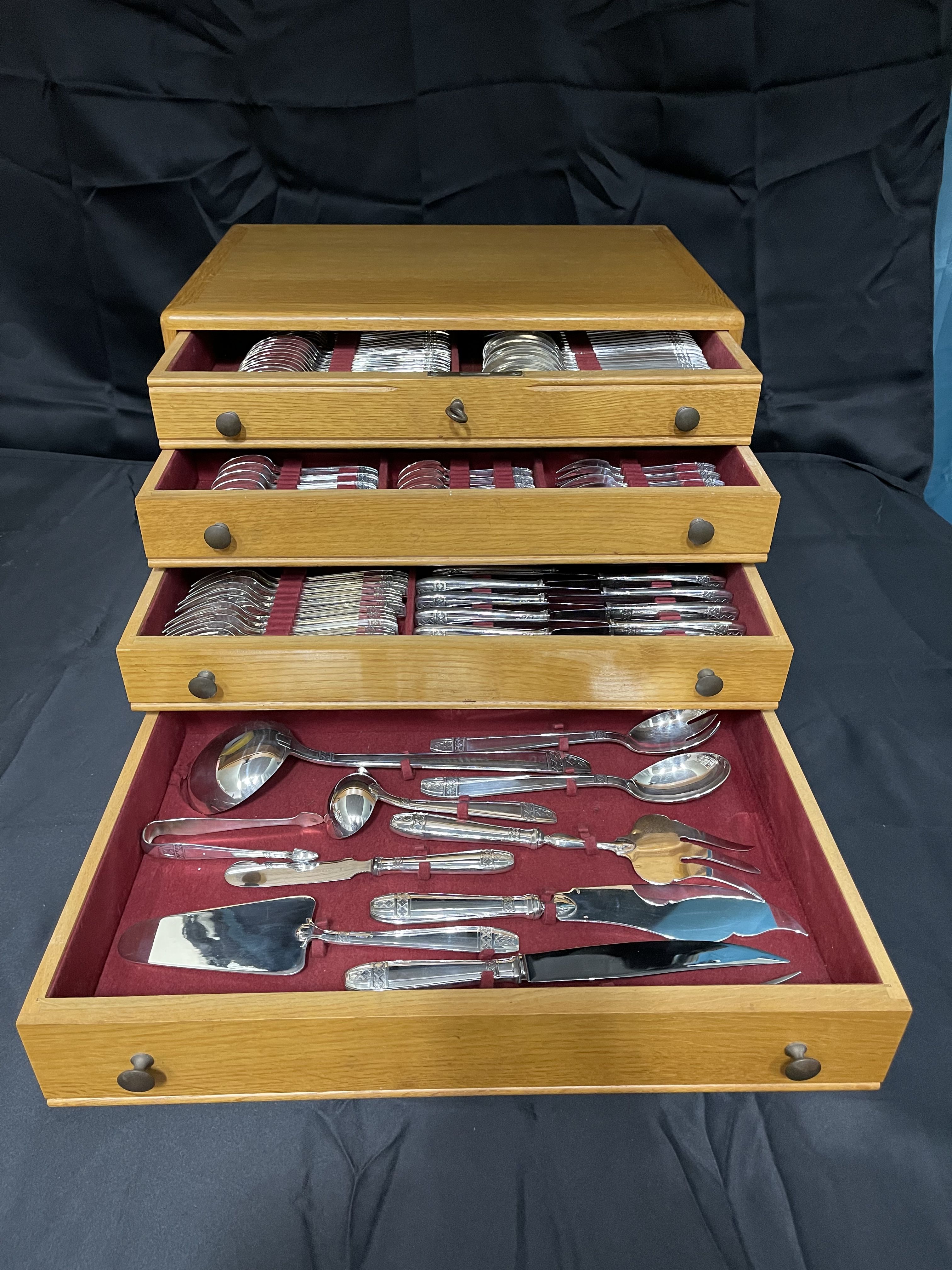 Cutlery 143 pieces Grand Prix de Monaco art deco with silversmith