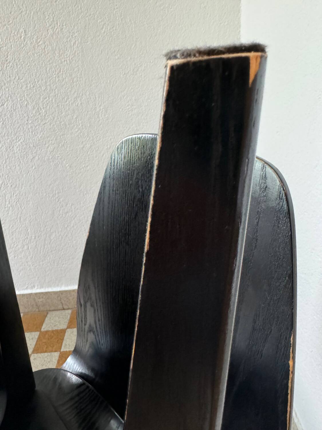 90s designer chairs in lacquered curved wood (X2)