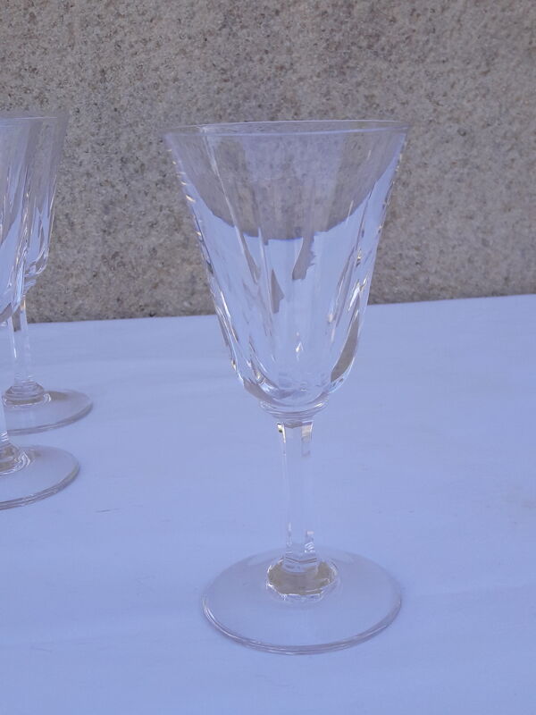 8 verres à vin blanc estampillés cristal Saint Louis modèle Cerdagne H 14 cm