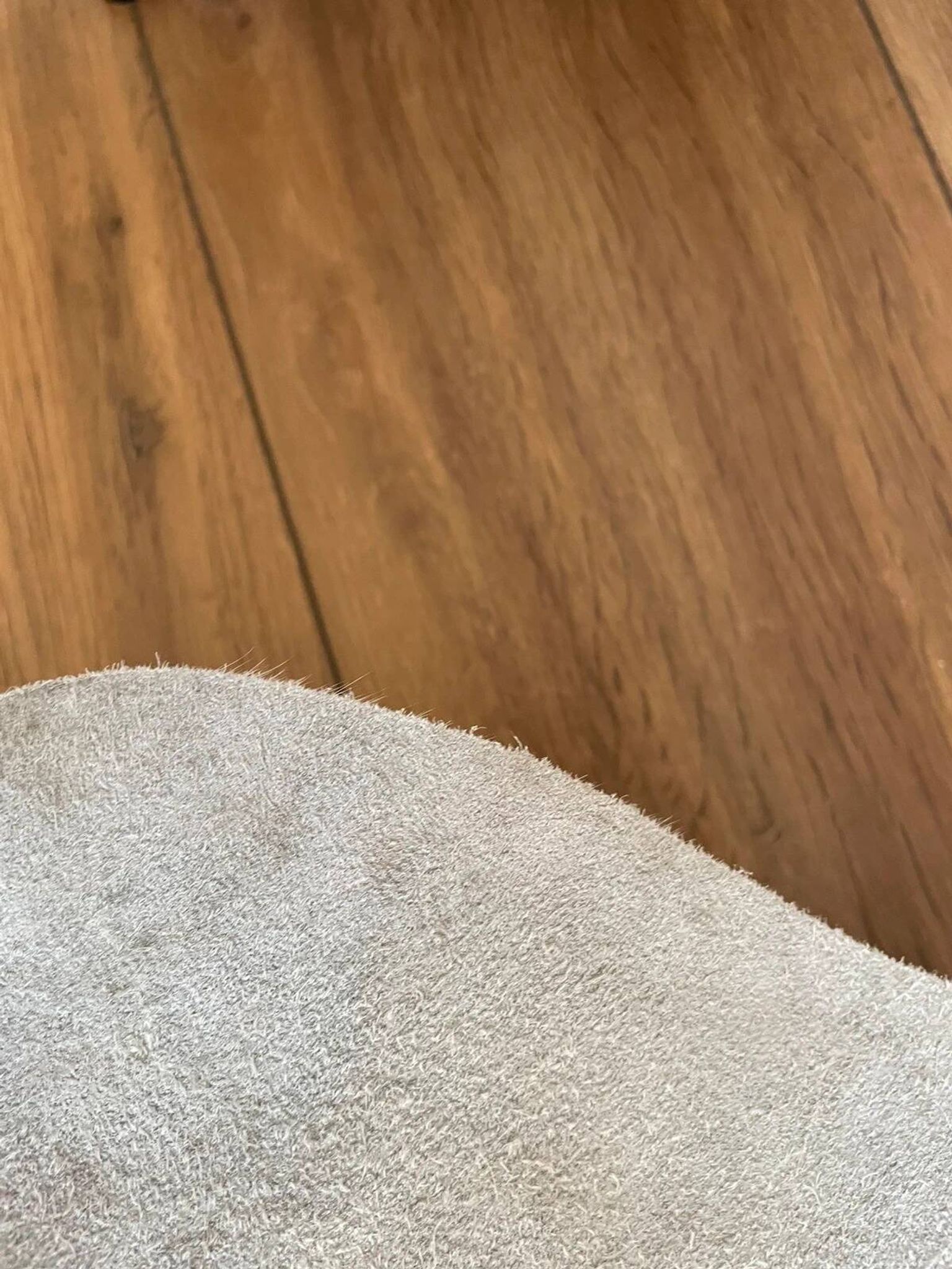 Genuine cowhide rug 1.9 x 1.9 m - Ref. 9