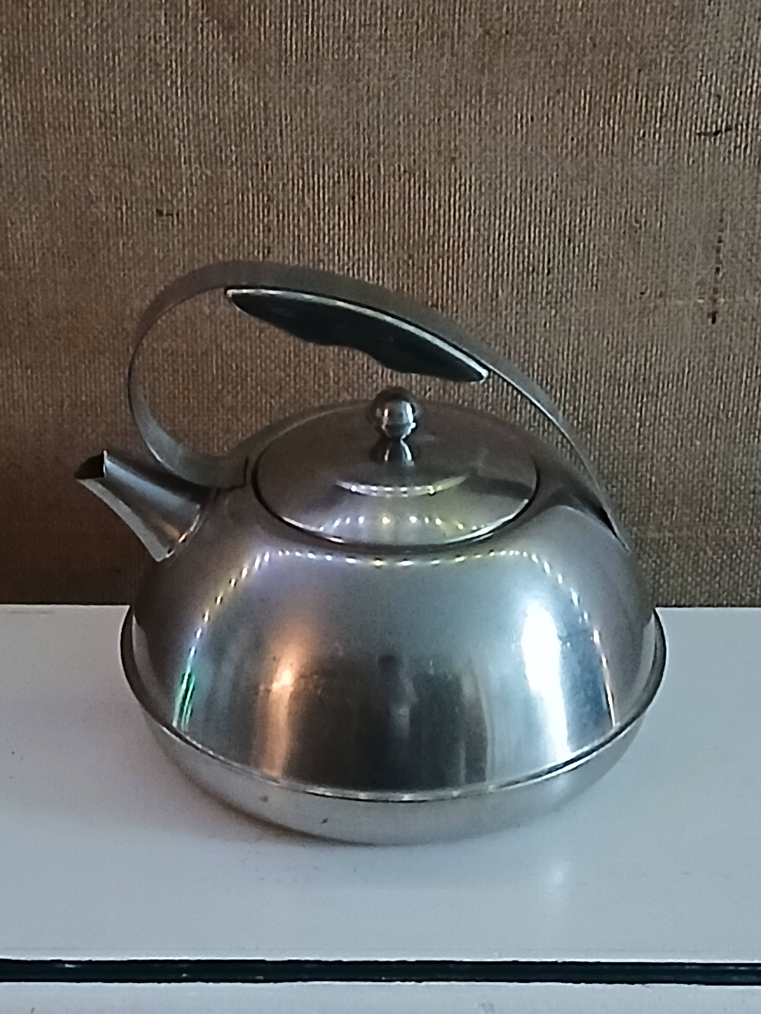 Stainless steel kettle