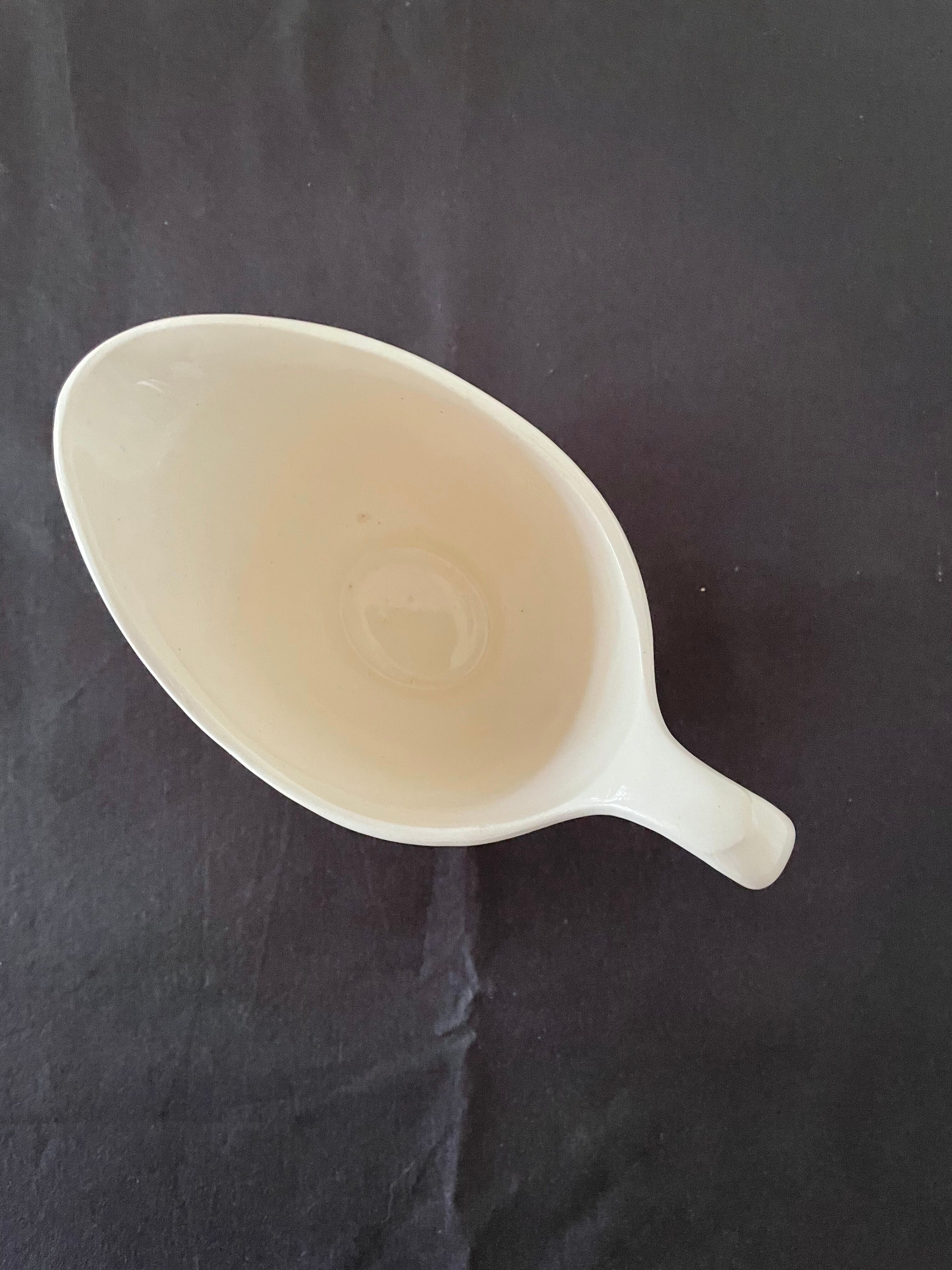 Badonviller porcelain sauce boat 1950