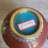 Vase chinoise inclusions, laiton avec support