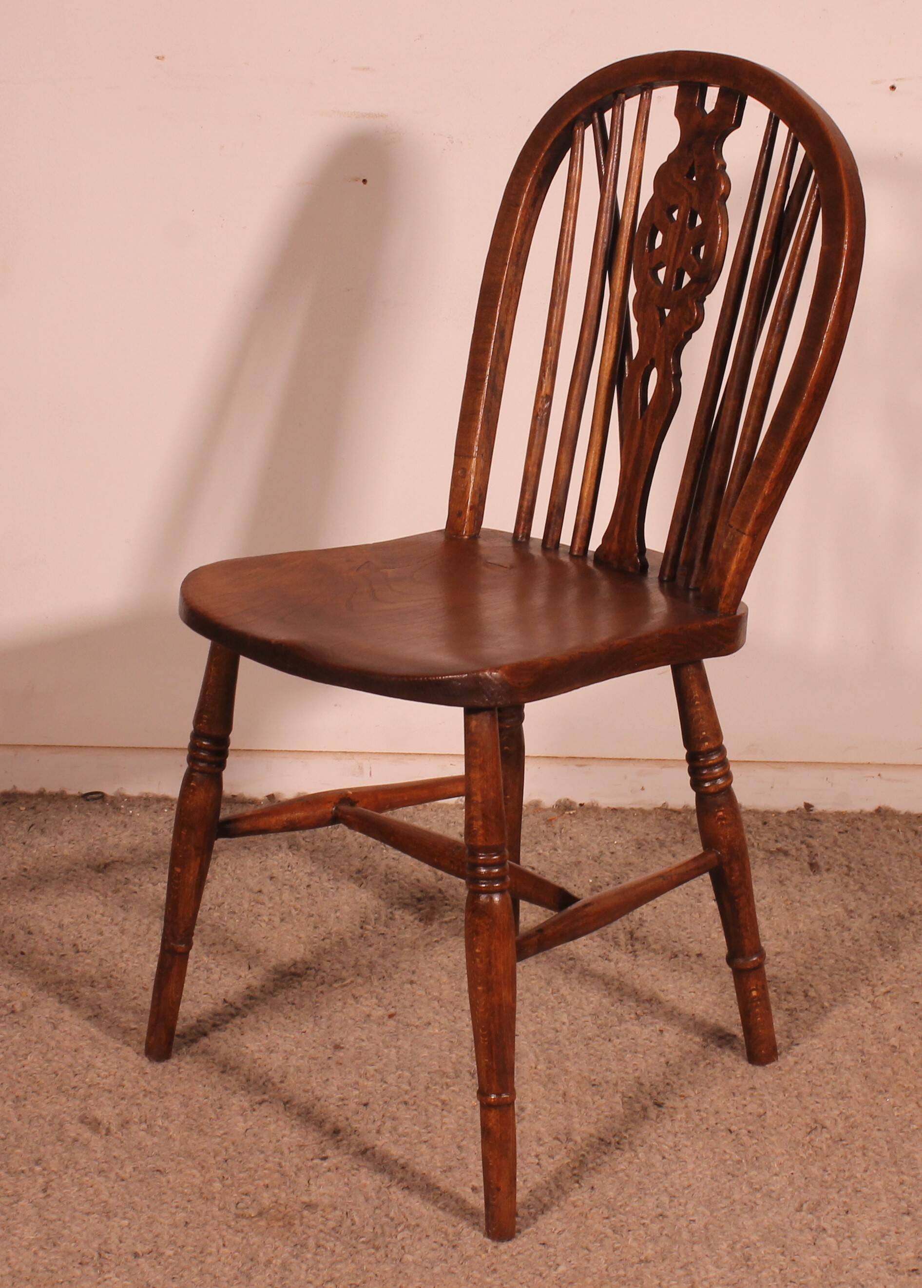 Set Of 10 19th Century Windsor Wheelback Chairs