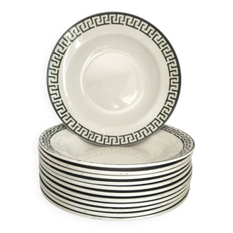 Set de 12 assiettes creuses à motifs verts, faïencerie Badonviller