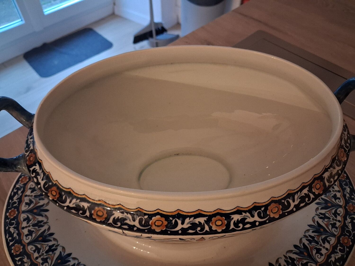 Antique Gien soup tureen