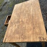 Farm table