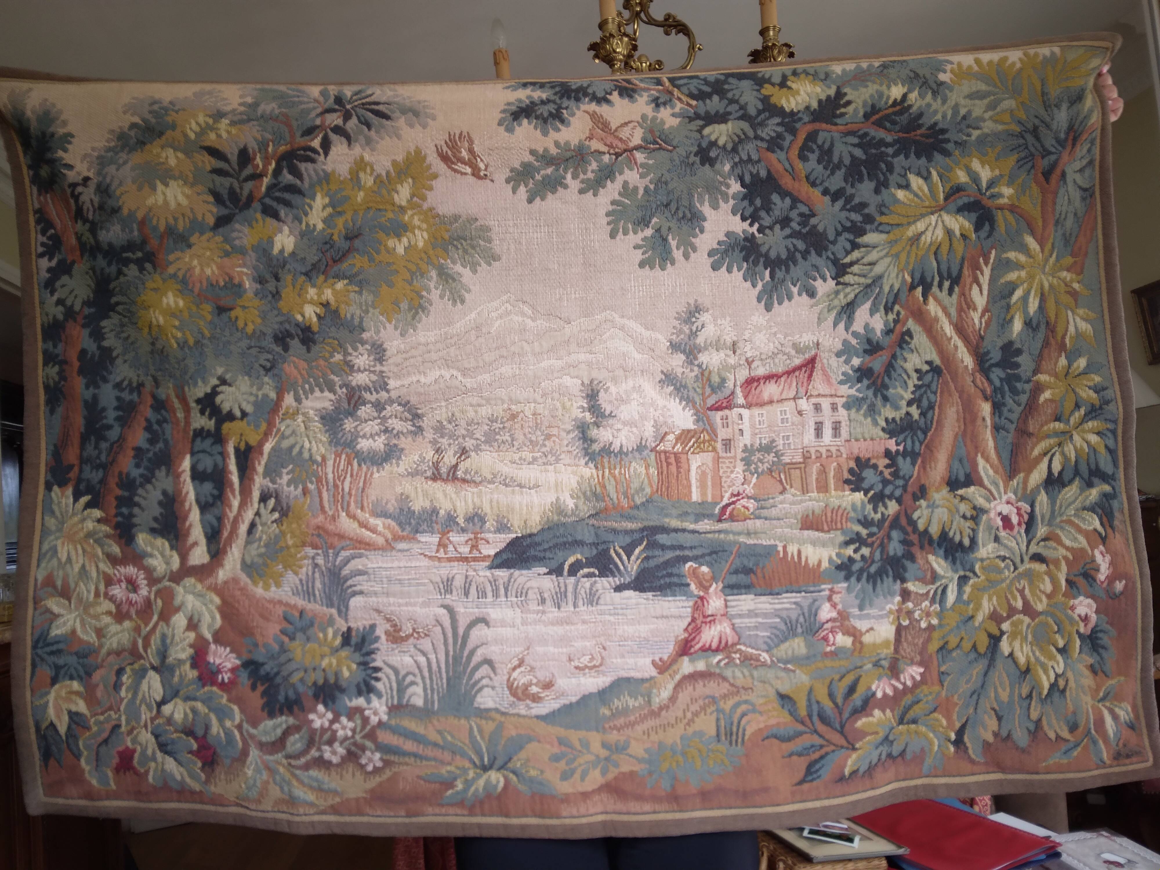 Tapisserie hallui.