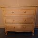 Louis XV / Provençal style chest of drawers – 3 drawers – Light patina (Ivory and Honey)